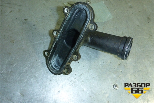 Фланец двигателя системы охлаждения для Infiniti Infiniti QX56/QX80 (Z62) с 2010г (Ку икс56/80)