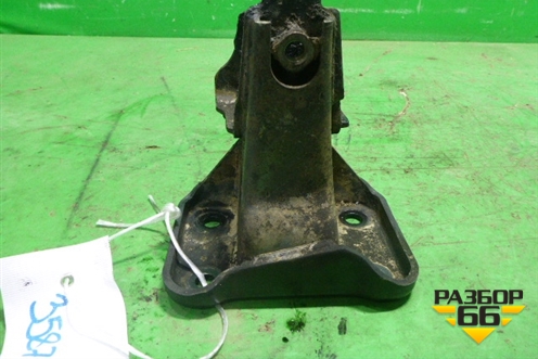 Кронштейн двигателя левый (5.6л VK56) для Infiniti Infiniti QX56/QX80 (Z62) с 2010г (Ку икс56/80)