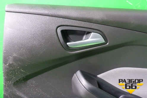 Обшивка двери задней правой под механику (BM51A2740601) для Ford Focus 3 с 2011г (Фокус)