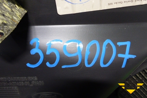 Обшивка двери задней правой под механику (BM51A2740601) для Ford Focus 3 с 2011г (Фокус)