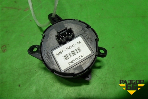 Модуль кнопок управления магнитолой (на рулевое колесо левое) (AM5T14K147AA) для Ford Focus 3 с 2011г (Фокус)