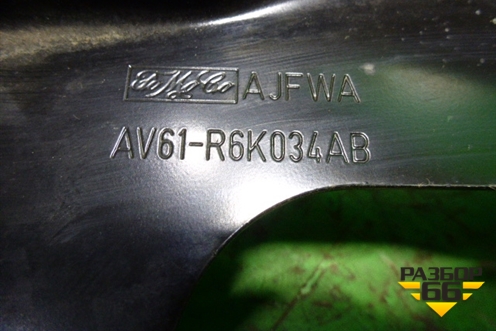 Площадка под аккумулятор (AV61R6K034AB) для Ford Focus 3 с 2011г (Фокус)