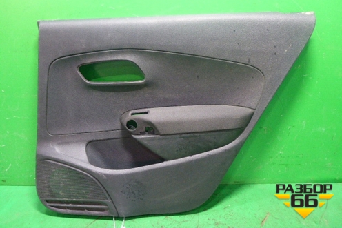 Обшивка двери задней правой под электрику (6RU867212C) для Volkswagen Polo (седан) с 2010г (Поло)
