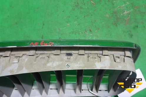 Решетка радиатора левая (51117308660) для BMW X5 F15 с 2013г (Х5 Ф15)