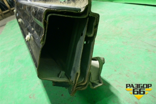 Порог со стойкой правый для Nissan Tiida (C11X) с 2004-2013г (Тиида)