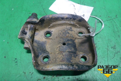 Кронштейн стремянок (задний левый) для Toyota Hilux с 2005-2015г (Хайлюкс)