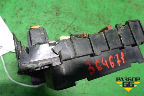 Блок предохранителей подкапотный (3C0937125) для Volkswagen Passat (B6) с 2005-2010г (Пассат Б6)