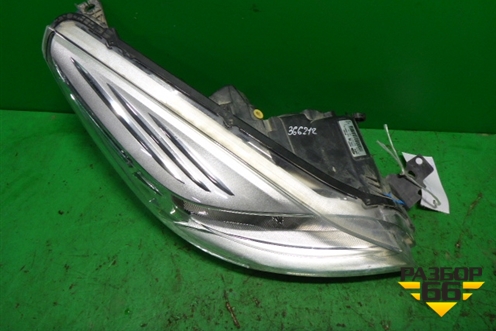 Фара правая (до 2016г галоген) (CV4413W029AE) для Ford Kuga с 2012г (Куга 2)