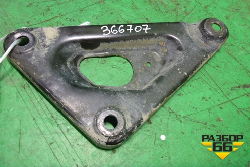 Кронштейн задней балки левый для Opel Meriva с 2010г (Мерива)