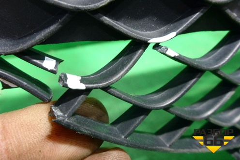 Решетка в передний бампер центральная (AMG под парктроник) (A2928855122) для Mercedes Benz GLE-Klass (купе) C292 с 2015г (ГЛЕ)