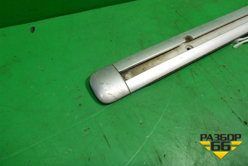 Молдинг крыши левый (7L6860181E) для Volkswagen Touareg c 2002-2010г (Туарег)