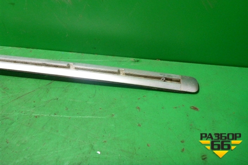 Молдинг крыши левый (7L6860181E) для Volkswagen Touareg c 2002-2010г (Туарег)