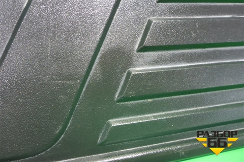 Накладка подножки правой (517716A130) для Toyota Land Cruiser Prado(150) с 2009г (Ленд Крузер Прадо)