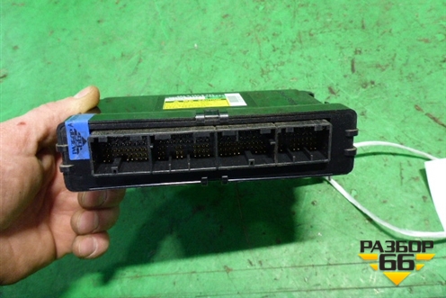 Блок электронный (8954048421) для Lexus RX 300 c 2009-2015г (РХ)