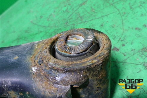 Рычаг задний левый (нижний под пружину не пневмо) для Lexus RX 300 c 2009-2015г (РХ)