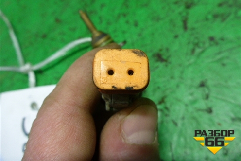 Датчик температуры (охлаждающей жидкости) (1757904) для Scania 5 R Series с 2004-2016г