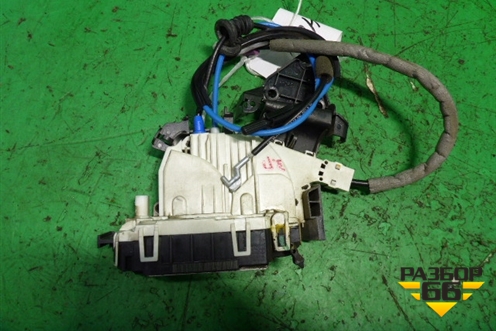 Замок двери задней правой (4 контакта) (A2047300435) для Mercedes Benz C-Klass W204 с 2007-2014г (Ц)