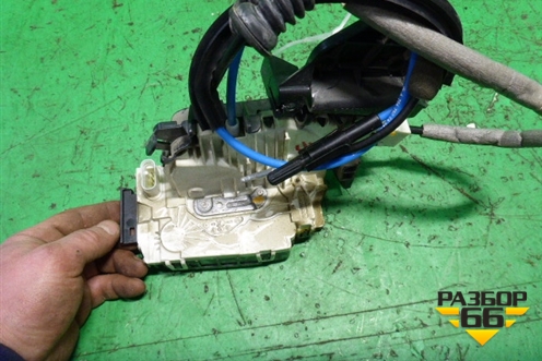 Замок двери задней правой (4 контакта) (A2047300435) для Mercedes Benz C-Klass W204 с 2007-2014г (Ц)