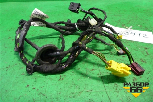 Проводка двери передней левой (A2045402034) для Mercedes Benz C-Klass W204 с 2007-2014г (Ц)