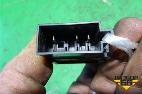 Кнопка (см фото) (81555030257) для MAN TGA 4-Series  с 2000-2008г (ТГА)