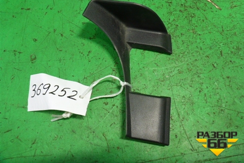 Накладка декоративная (на петлю двери багажника левая) (7L6867437G) для Volkswagen Touareg c 2002-2010г (Туарег)