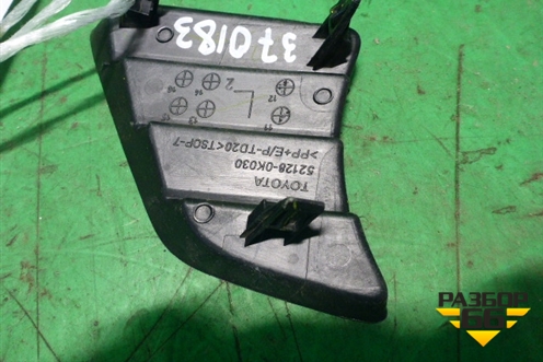 Решетка в передний бампер левая (новая) (521280K030) для Toyota Hilux с 2015-2025г (Хайлюкс)