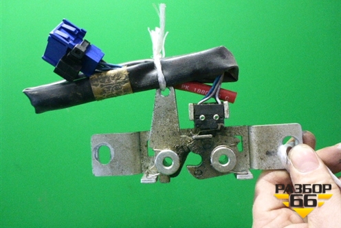 Замок бардачка  (левый с датчиком закрывания) (1880286) для Scania 5 R Series с 2004-2016г