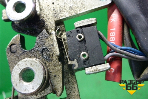 Замок бардачка  (левый с датчиком закрывания) (1880286) для Scania 5 R Series с 2004-2016г