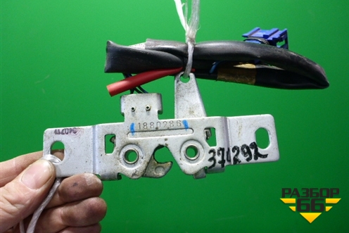 Замок бардачка  (левый с датчиком закрывания) (1880286) для Scania 5 R Series с 2004-2016г