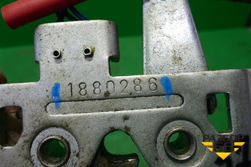 Замок бардачка  (левый с датчиком закрывания) (1880286) для Scania 5 R Series с 2004-2016г