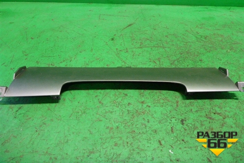 Накладка на щиток приборов (нижняя) (3D1858061D) для Volkswagen Phaeton с 2002-2014г (Фаетон)