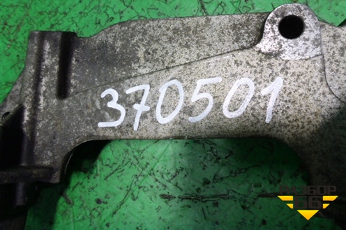 Кронштейн КПП нижний (к двигателю 1.3л JTD) (55182191) для Fiat Doblo с 2005-2015г (Добло)