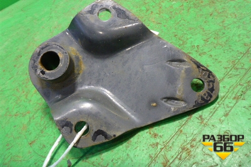 Кронштейн крепления цилиндра подъёма кабины (1075787) для Volvo TRUCK FM с 2001-2013г (ФМ)