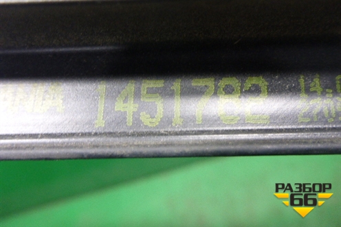 Молдинг крыши правый  (1451782) для Scania 5 R Series с 2004-2016г