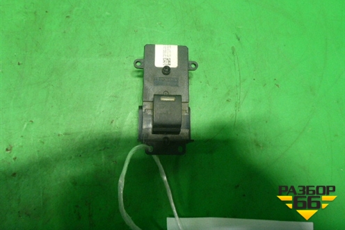 Кнопка стеклоподъёмника (задняя правая) для Honda CR-V(RE) с 2006-2012г (ЦРВ СРВ)