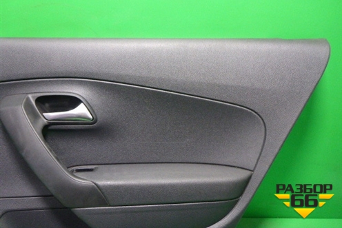 Обшивка двери задней правой под электрику (6RU867212) для Volkswagen Polo (седан) с 2010г (Поло)