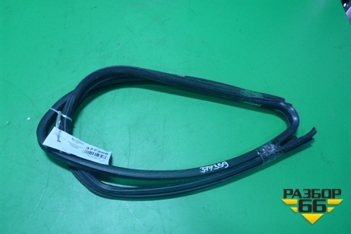 Уплотнитель стекла двери левой для Renault TRUCK Premium 2 с 2005-2013г (Премиум 2)