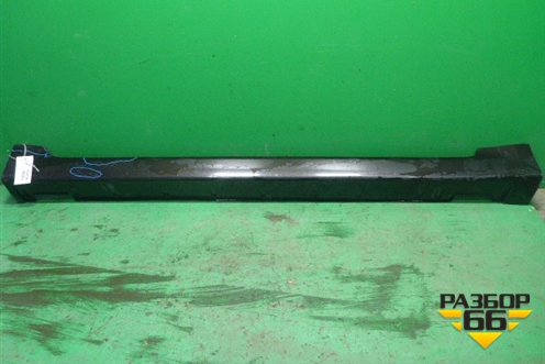 Накладка на порог наружная правая (877543N000) для Hyundai Equus с 2010г (Экус)