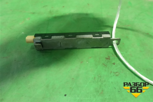 Антенна электрическая (правая) (5N0035552K) для Volkswagen Tiguan с 2011-2016г (Тигуан)