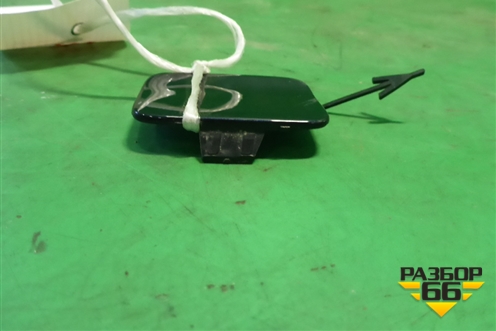 Заглушка в задний бампер (правая) (4M0807442A) для Audi Q7 c 2015г (Ку 7)