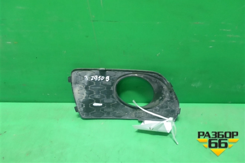 Накладка ПТФ правая (до 2014г) (30678690) для Volvo XC70 с 2007г (ХС70)