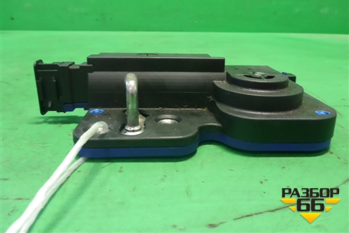 Замок багажника (ответная часть) (812103M010) для Hyundai Equus с 2010г (Экус)