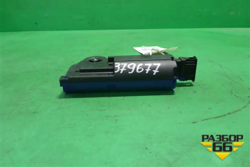 Замок багажника (ответная часть) (812103M010) для Hyundai Equus с 2010г (Экус)