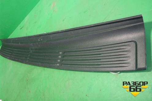 Накладка заднего бампера (После 2015г) (5216260110) для Toyota Land Cruiser (200) с 2008г (Ленд Крузер)