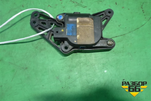 Моторчик заслонки отопителя для Hyundai Equus с 2010г (Экус)