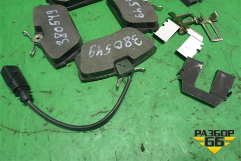 Колодки тормозные задние (новые) (7D0698451F) для Volkswagen Sharan с 2004-2010г (Шаран)