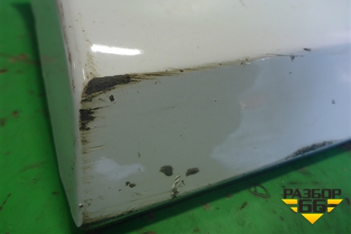 Накладка двери задней правой (4M0853970F) для Audi Q7 c 2015г (Ку 7)