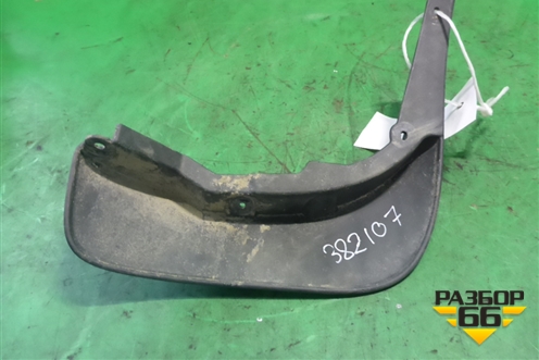 Брызговик задний левый (788139019R) для Nissan Terrano с 2014г (Терано)