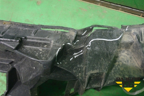 Кронштейн переднего бампера центральный (A2138852500) для Mercedes Benz E-Klass W213 с 2016г (Е)