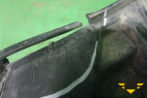 Кронштейн переднего бампера центральный (A2138852500) для Mercedes Benz E-Klass W213 с 2016г (Е)